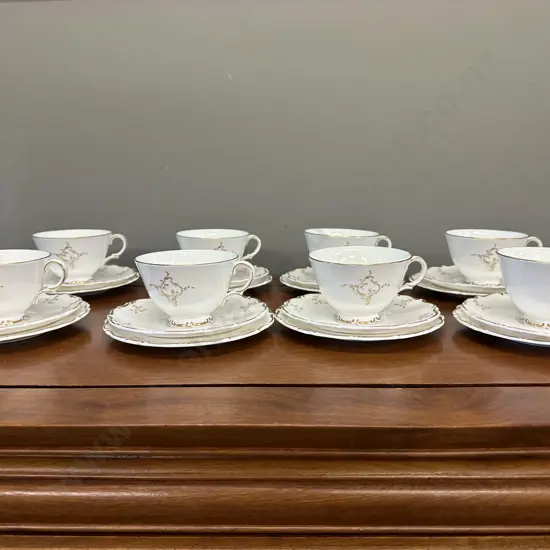 Royal Doulton English Fine China "Monteige" Trios x8 With Two Extra Side Plates & One Cup #H4954